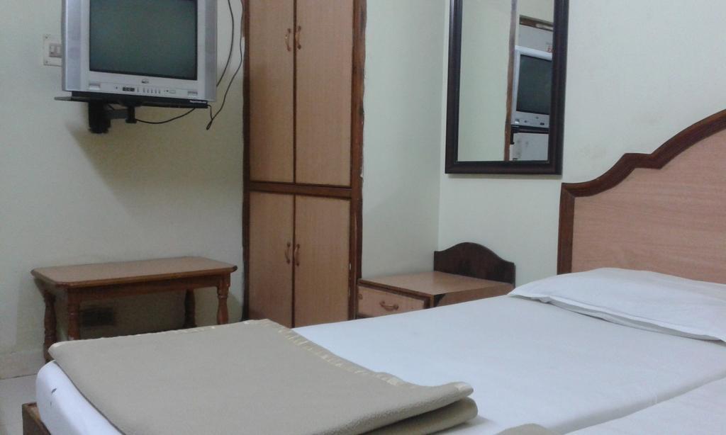 Hotel Agarala Residency Tirupati Rum bild